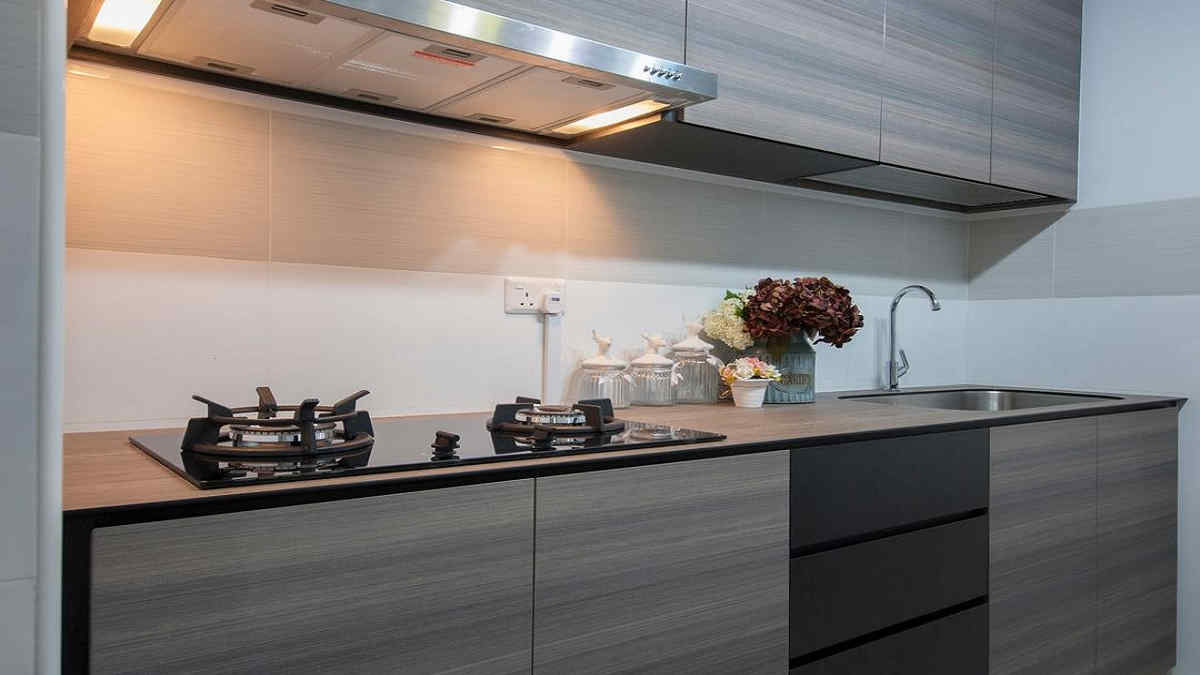 Desain Dapur Kompor Tanam Modern Penuh Gaya dan Minimalis