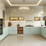 Desain Dapur Berbentuk U Modern – Warna Biru Langit & Champagne Elegan
