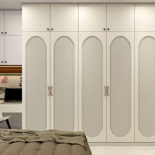 Desain Lemari Ayun Kontemporer 6 Pintu dengan Ruang Belajar Warna Krem