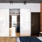 Desain Lemari Geser 3 Pintu Industrial dengan Cermin