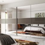 Desain Lemari Geser 4 Pintu Kontemporer dengan Cermin dan Finishing Abu-abu