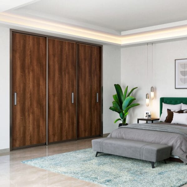 Desain Lemari Geser 3 Pintu Kayu Gelap Modern Abad Pertengahan Untuk Kamar Tidur