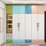 Desain Lemari Ayun Putih 5 Pintu Modern Dengan Unit Laci dan Penyimpanan Loteng Berwarna-warni